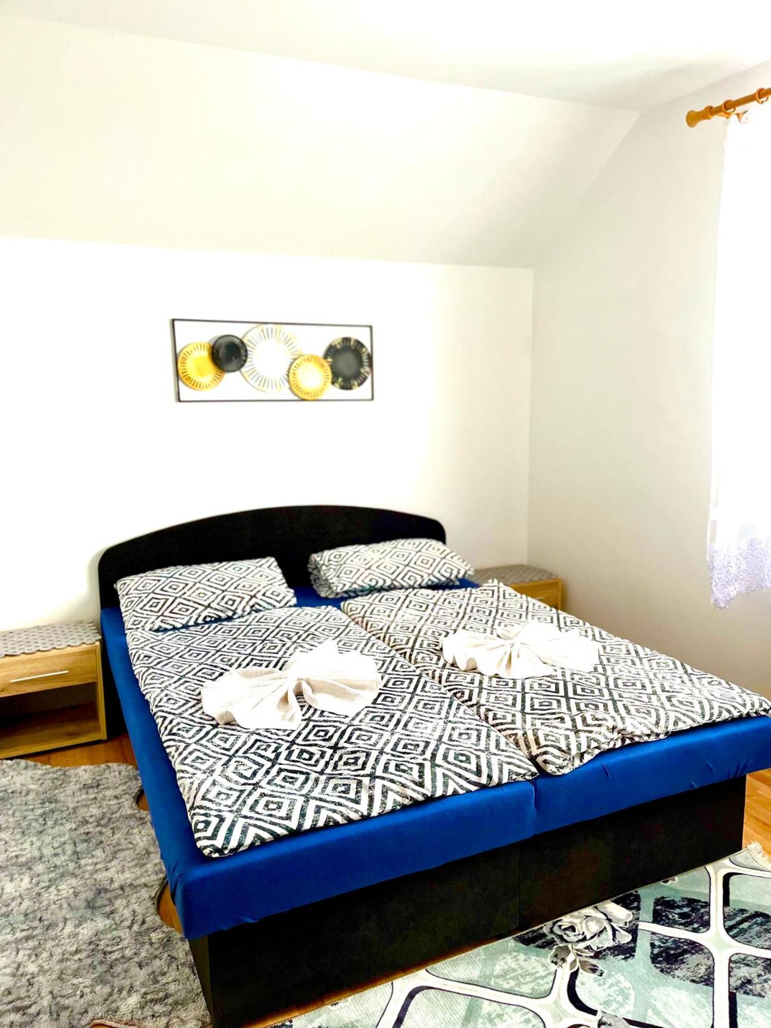 Homestay Renata Nova Lesna Luaran gambar