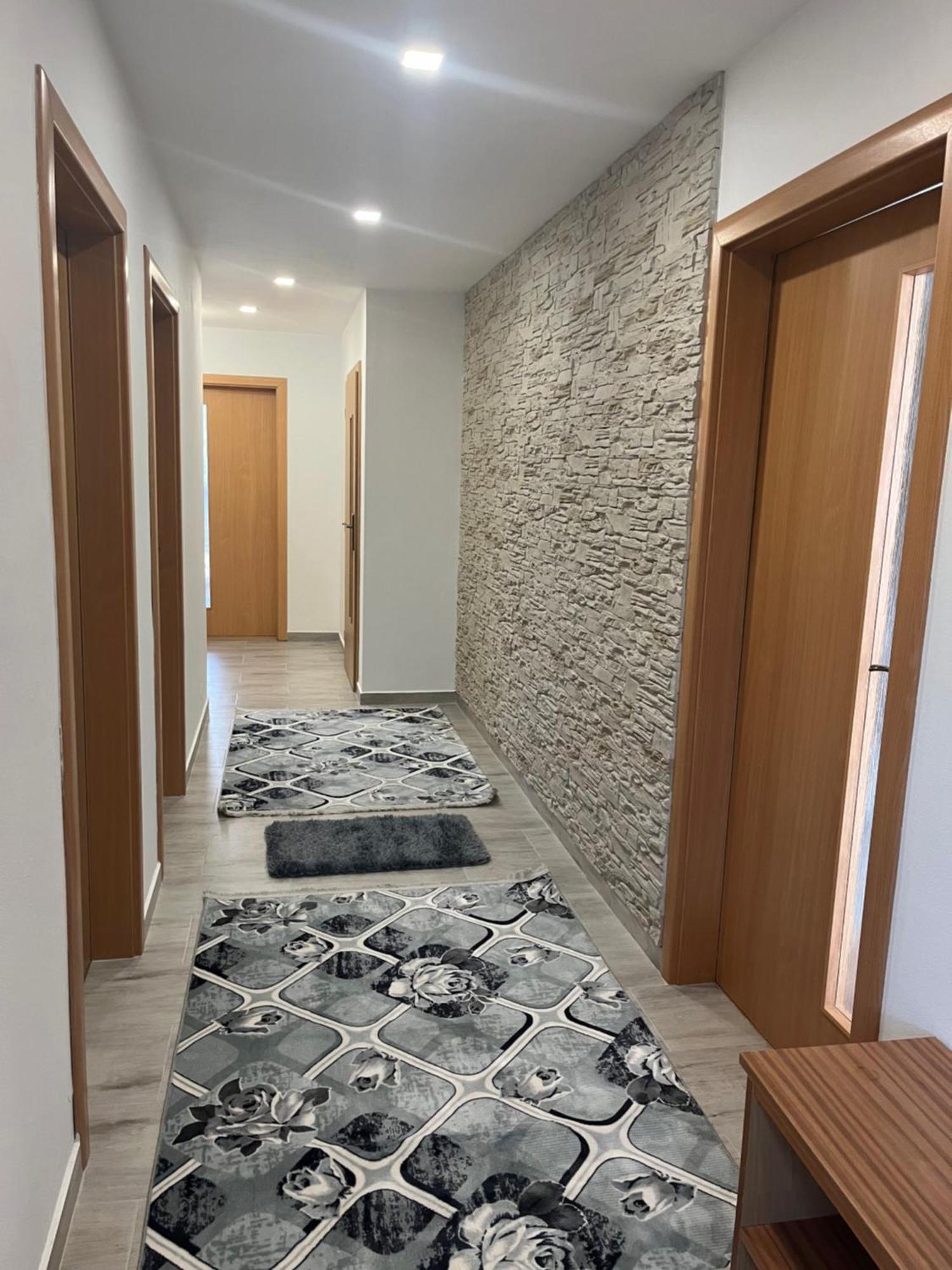 Homestay Renata Nova Lesna Luaran gambar