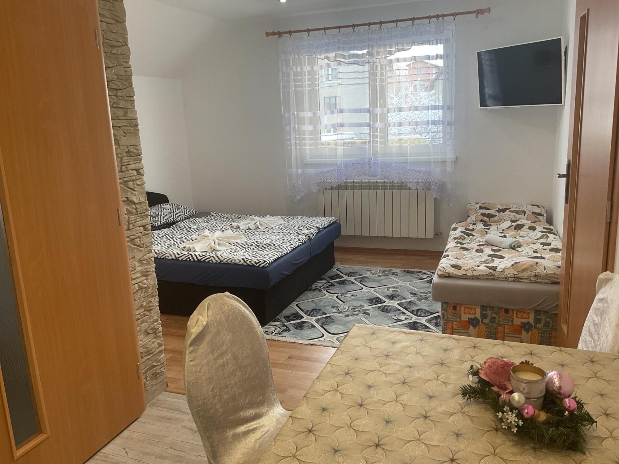 Homestay Renata Nova Lesna Luaran gambar