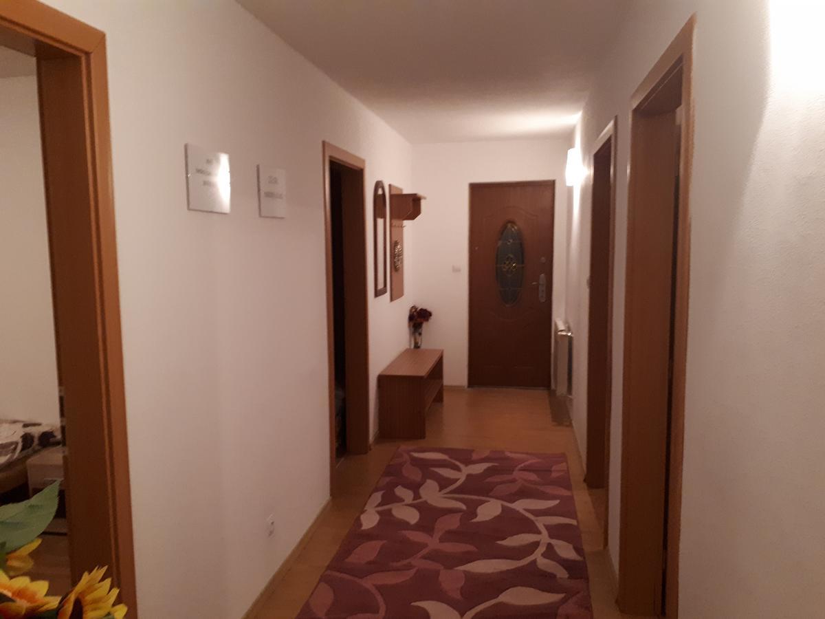 Homestay Renata Nova Lesna Luaran gambar